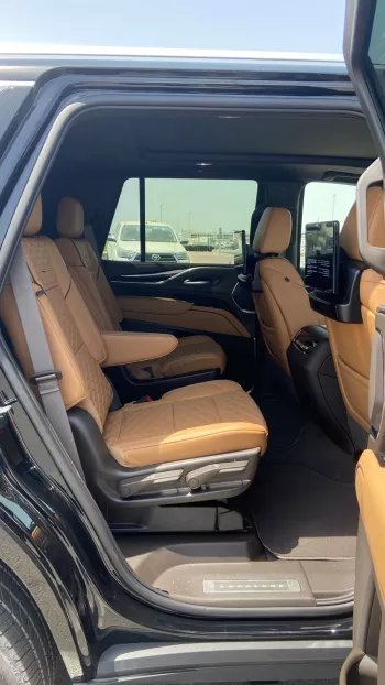 Cadillac Escalade 6.2L V8 2023 Model Year Black Color