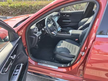 MERCEDES BENZE C260L 2023 MODEL YEAR RED COLOR EXTERIOR