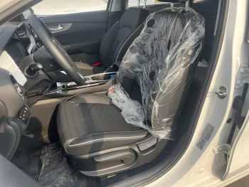 KIA K3 1.5L PETROL FWD 2025 MODEL YEAR WHITE COLOR EXTERIOR