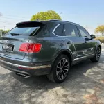 Bentley Bentayga 2017 Model Year GCC Specs Gray Color Exterior - Thumbnail 5
