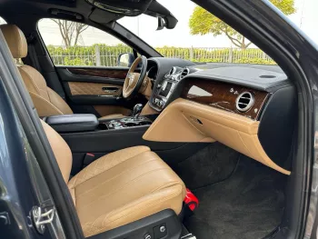 Bentley Bentayga 2017 Model Year GCC Specs Gray Color Exterior
