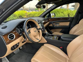 Bentley Bentayga 2017 Model Year GCC Specs Gray Color Exterior