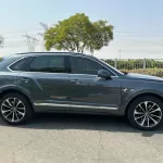 Bentley Bentayga 2017 Model Year GCC Specs Gray Color Exterior - Thumbnail 3