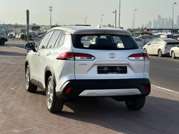 TOYOTA COROLLA CROSS 2024 2.0L WHITE COLOR EXTERIOR