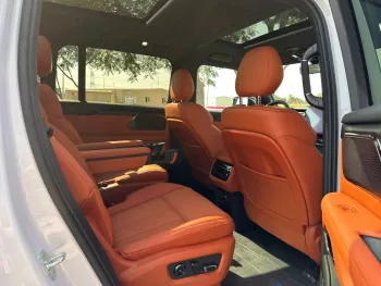ROX 01 2026 Model Year 7 seats White Color Exterior