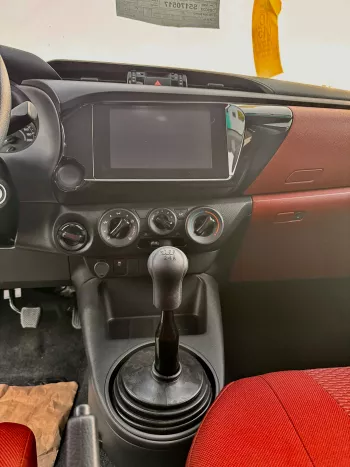 Toyota Hilux GL 2025 Model Year 2.4L Diesel 4WD Whit Color Exterior