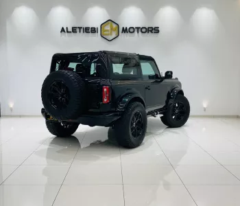 Ford Bronco 2021 Model Year GCC Specs Black Color Exterior