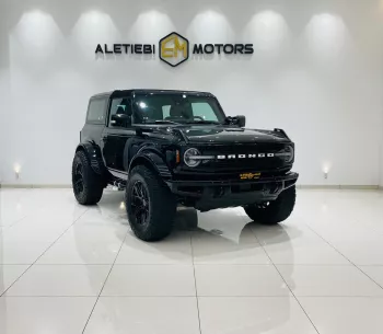 Ford Bronco 2021 Model Year GCC Specs Black Color Exterior