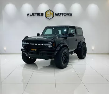 Ford Bronco 2021 Model Year GCC Specs Black Color Exterior