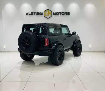 Ford Bronco 2021 Model Year GCC Specs Black Color Exterior