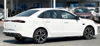 KAIYI E5 1.5 CVT LUXURY AT 2024 MODEL YEAR WHITE COLOR EXTERIOR