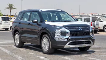 MITSUBISHI OUTLANDER 2025 MODEL YEAR 2.5L PETROL MIDLINE GRAY COLOR