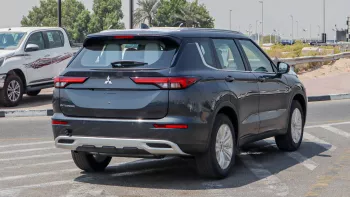 MITSUBISHI OUTLANDER 2025 MODEL YEAR 2.5L PETROL MIDLINE GRAY COLOR