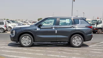 MITSUBISHI OUTLANDER 2025 MODEL YEAR 2.5L PETROL MIDLINE GRAY COLOR
