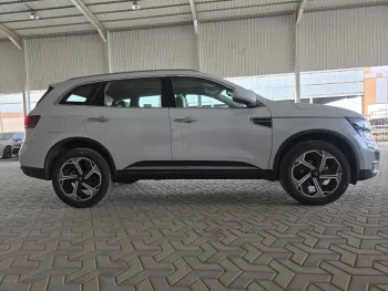 RENAULT KOLEOS LE 2025 MODEL YEAR 2.5L WHITE COLOR EXTERIOR