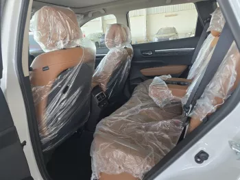 RENAULT KOLEOS LE 2025 MODEL YEAR 2.5L WHITE COLOR EXTERIOR