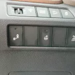 HYUNDAI SANTAFE 2.4L 4CY PETROL SILVER 2018 - Thumbnail 10