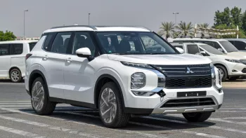 Mitsubishi Outlander High Line 2.5L 2025 Model Year White Color Exterior
