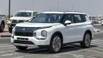 Mitsubishi Outlander High Line 2.5L 2025 Model Year White Color Exterior