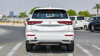 Mitsubishi Outlander High Line 2.5L 2025 Model Year White Color Exterior