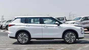 Mitsubishi Outlander High Line 2.5L 2025 Model Year White Color Exterior