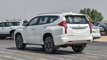MITSUBISHI MONTERO SPORT E60 2023 MODEL YEAR WHITE COLOR