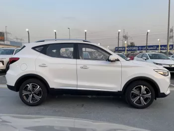 MG ZS 1.5 LUXURY 2025 MODEL YEAR WHITE COLOR EXTERIOR
