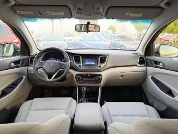 HYUNDAI TUCSON 2.0L 4CY PETROL GRAY 2017