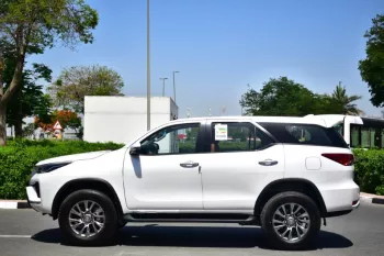 TOYOTA FORTUNER EXR+ 2025 MODEL YEAR 2.7L PETROL WHITE COLOR EXTERIOR