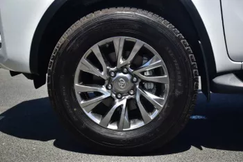 TOYOTA FORTUNER EXR+ 2025 MODEL YEAR 2.7L PETROL WHITE COLOR EXTERIOR