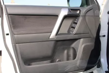 TOYOTA PRADO 2023 MODEL YEAR 2.7L PETROL WHITE COLOR EXTERIOR