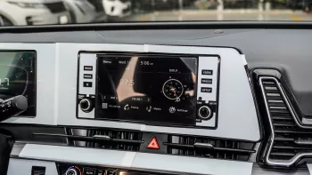Kia Sportage 1.6L 2024 Model Year White Color Exterior