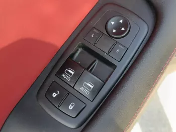 DODGE CHALLENGER 5.7L V8 PETROL MAROON 2021