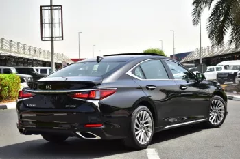 LEXUS ES350 SIGNET 2025 MODEL YEAR 3.5L AUTOMATIC BLACK COLOR