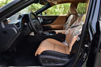 LEXUS ES350 SIGNET 2025 MODEL YEAR 3.5L AUTOMATIC BLACK COLOR