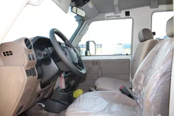TOYOTA LAND CRUISER 78 2025 MODEL YEAR 2.8L DIESEL GRADE E WHITE COLOR