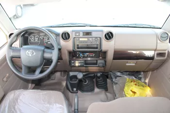 TOYOTA LAND CRUISER 78 2025 MODEL YEAR 2.8L DIESEL GRADE E WHITE COLOR