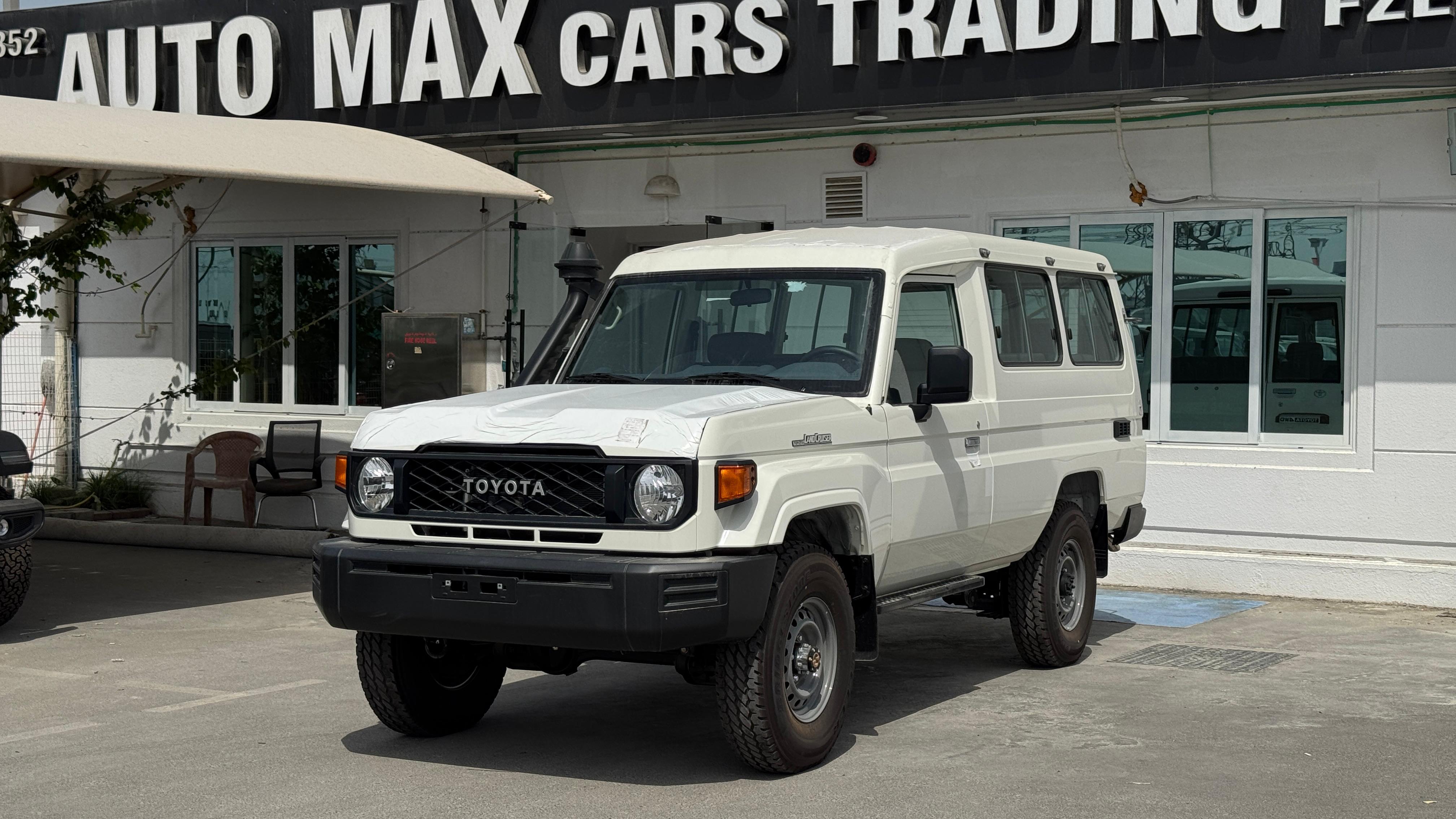 شعار معرض Auto Max Cars Trading FZE