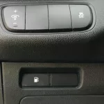 KIA SORENTO 2.4L 4CY PETROL BLACK 2017 - Thumbnail 10