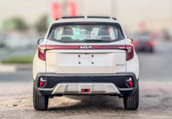 Kia Seltos 2025 Model Year 1.5L Chinese Specs White Color Exterior