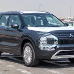 Mitsubishi Outlander Mid-Line 2.5L Petrol 2025 Model Year Gray Color - Thumbnail 1