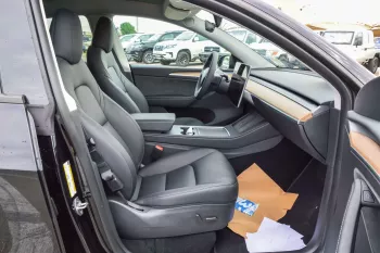 Tesla Model Y Long Range 2022 Model Year Black Color Exterior