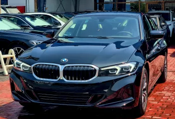 BMW 318i 2.0L 2025 Model Year Black Color Exterior