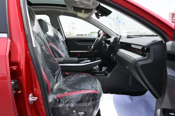 Jetour Dashing 1.6L FWD 2025 Model Year Red Color Exterior
