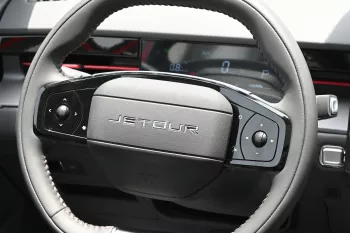 Jetour Dashing 1.6L FWD 2025 Model Year Red Color Exterior