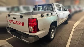 MITSUBISHI L200 2.5L 2025 MODEL YEAR WHITE COLOR EXTERIOR
