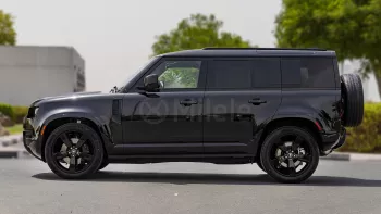 LAND-ROVER DEFENDER 110 X-DYNAMIC SE 2025 MODEL YEAR BLACK COLOR