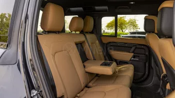 LAND-ROVER DEFENDER 110 X-DYNAMIC SE 2025 MODEL YEAR BLACK COLOR