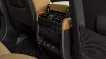 LAND-ROVER DEFENDER 110 X-DYNAMIC SE 2025 MODEL YEAR BLACK COLOR