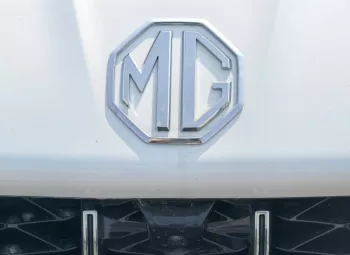 MG 5 2025 MODEL YEAR 1.5L LUXURY FULL OPTION WHITE COLOR EXTERIOR